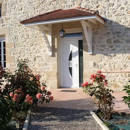 Gite De Bellecombe * Montardit